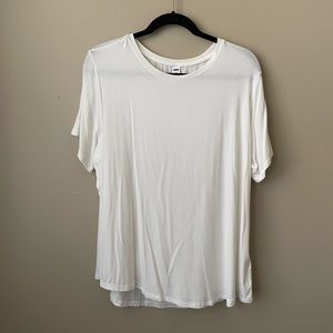 XL Old Navy Luxe short sleeve shirt. White crewneck t-shirt